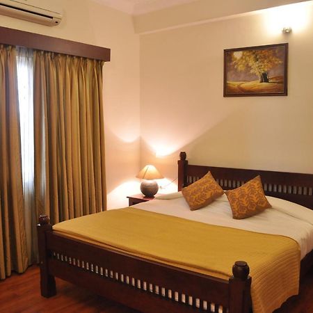 Niketana @ Boat Club Hotell Chennai Eksteriør bilde