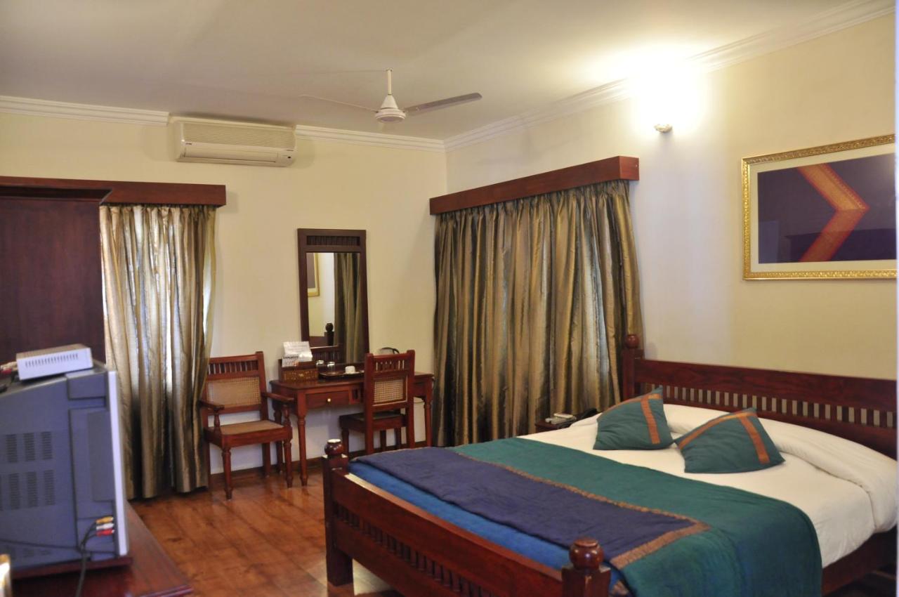 Niketana @ Boat Club Hotell Chennai Eksteriør bilde